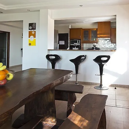 Tribo Da Praia - Almagreira Surf Peniche