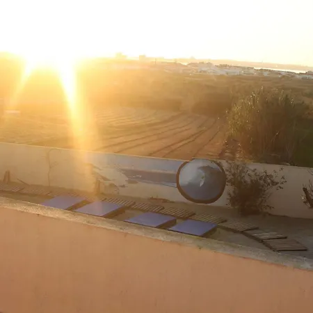 Hostel Tribo Da Praia - Almagreira Surf