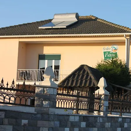 Tribo Da Praia - Almagreira Surf Albergue