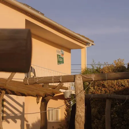 Tribo Da Praia - Almagreira Surf 旅馆 *