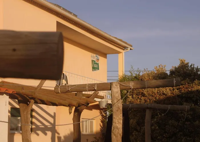 Tribo Da Praia - Almagreira Surf Хостел *